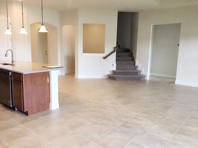 Building Photo - Dr Phillips area 4 bed 3 1/2 bath home