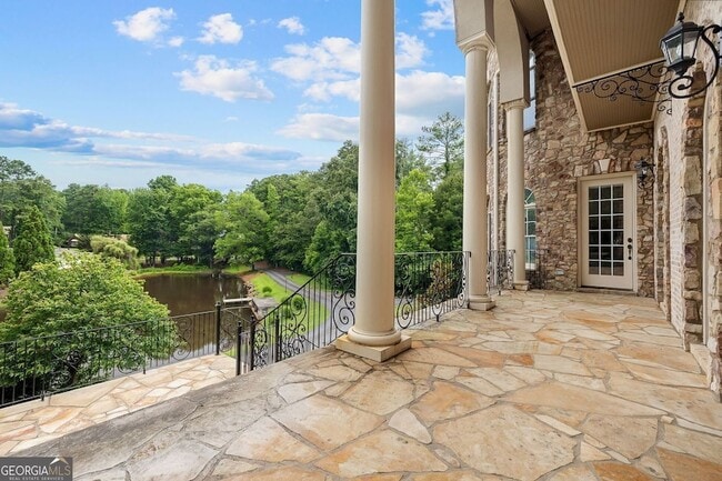 Building Photo - 11140 W Rd