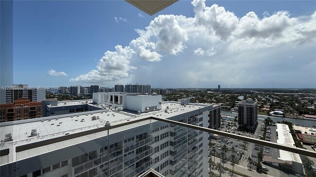 Building Photo - 2000 S Ocean Dr