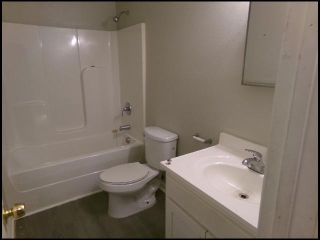 Building Photo - 101 Ellis Dr