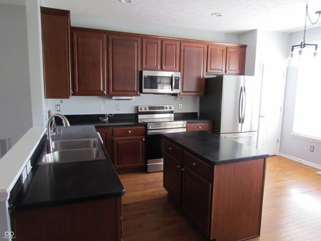 Building Photo - 13888 Willesden Cir