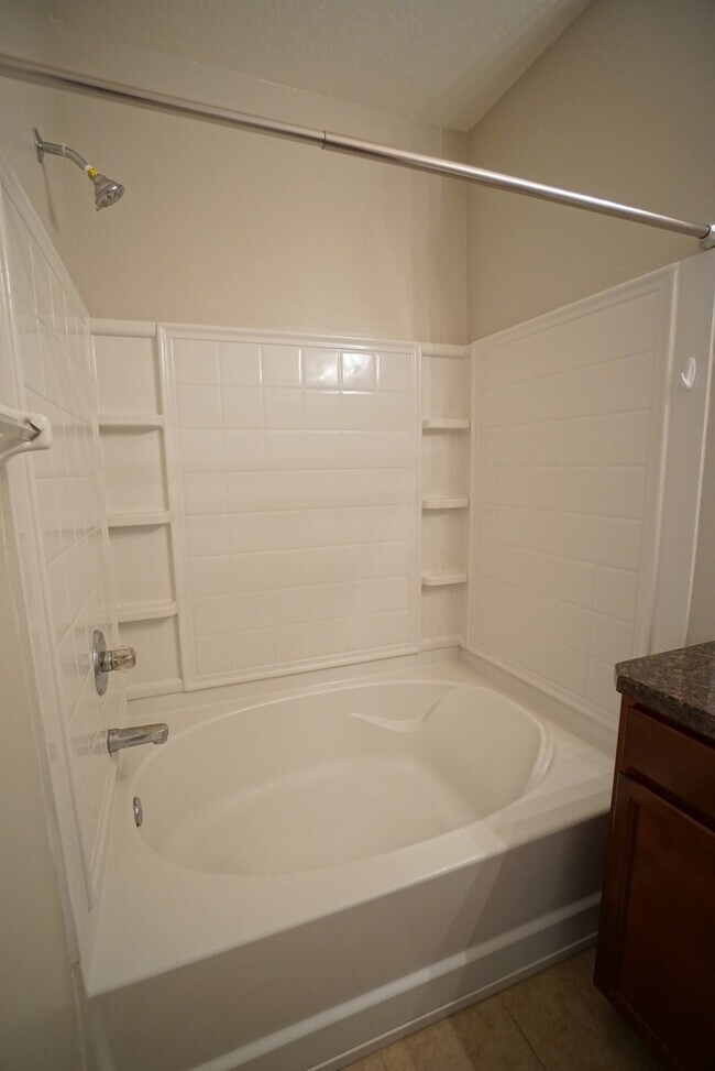 Building Photo - Townhouse in Eagle Palm in Riverview