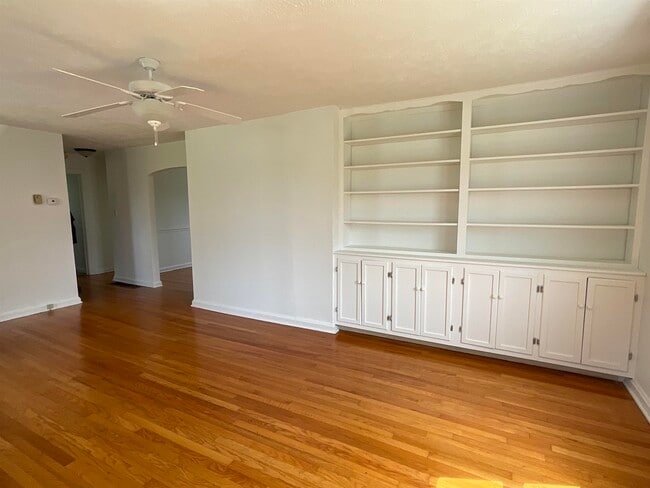 Building Photo - 1256 Arkton Rd