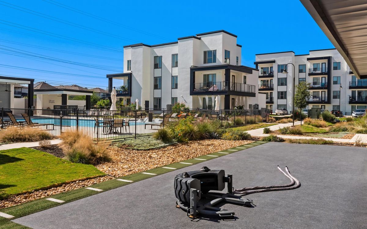 Building Photo - 9701 Spectrum Dr