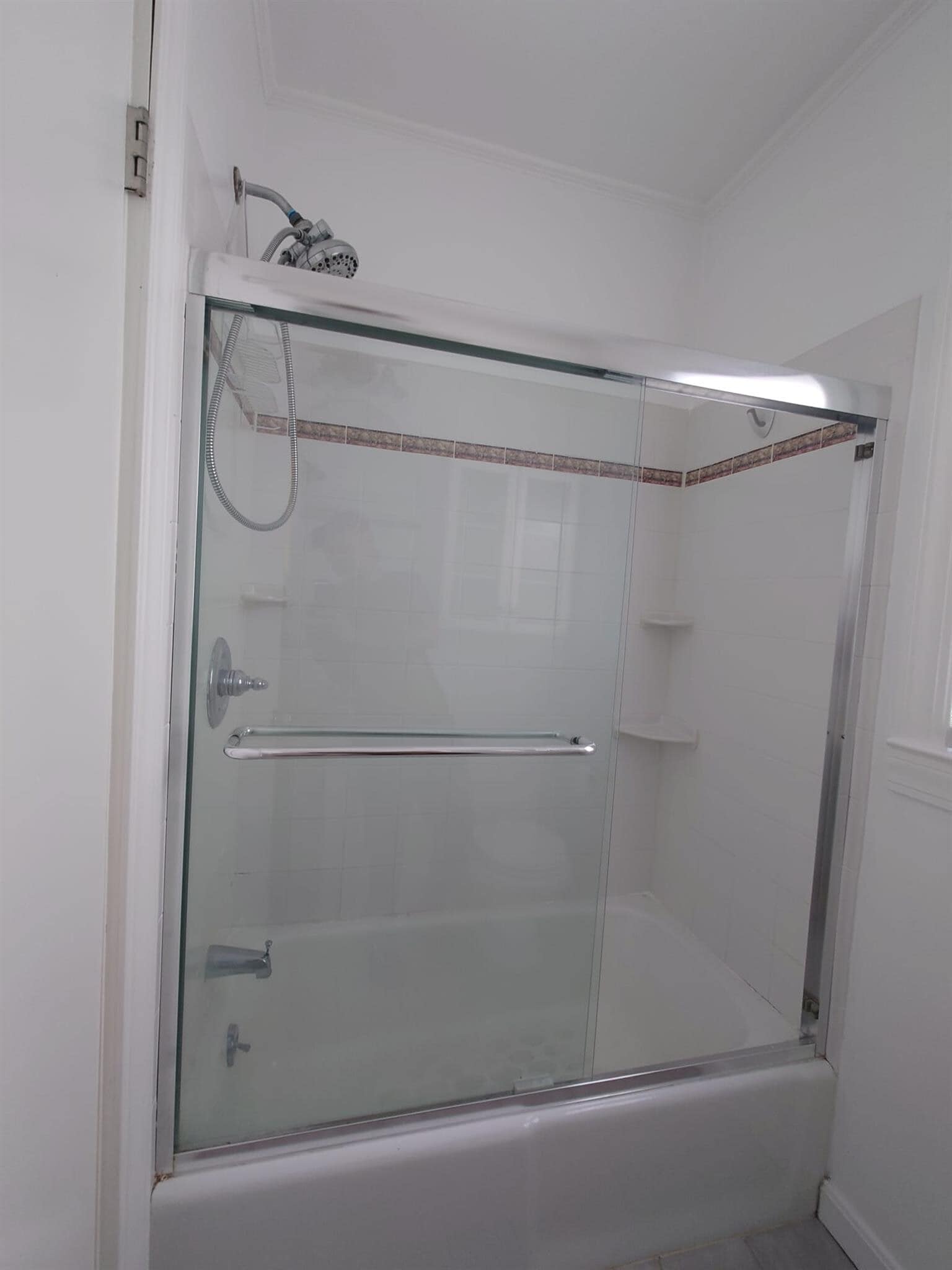 Building Photo - 11 Hinckley St