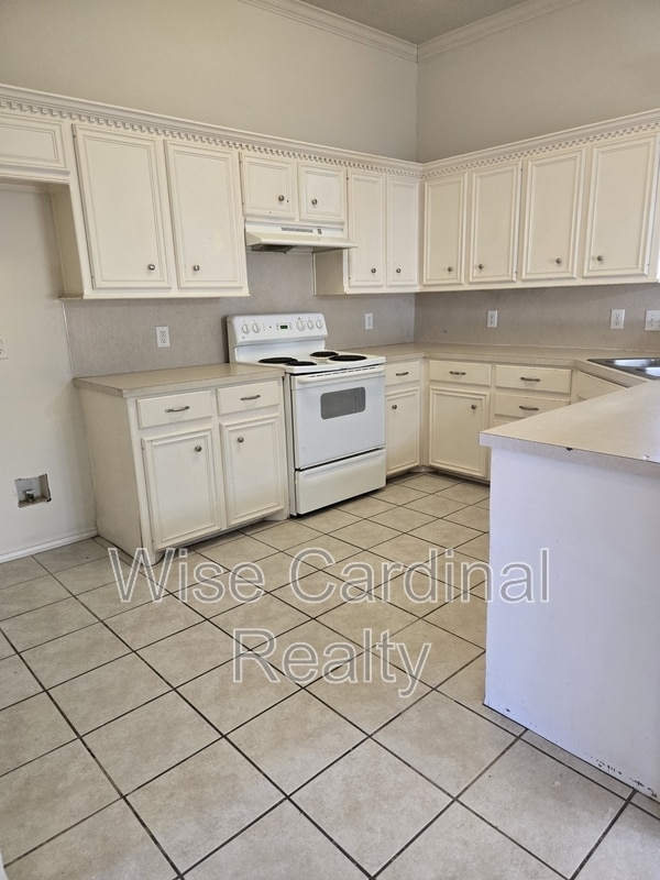 Building Photo - 5121 Albany Ave