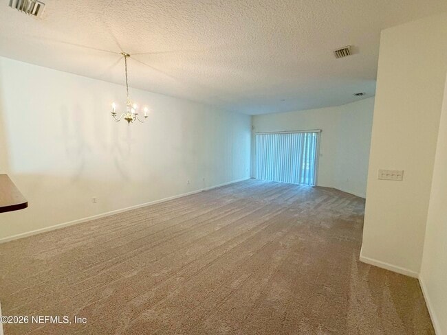 Building Photo - 3888 Summer Grove Way S