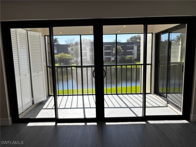 Building Photo - 1645 Spoonbill Ln
