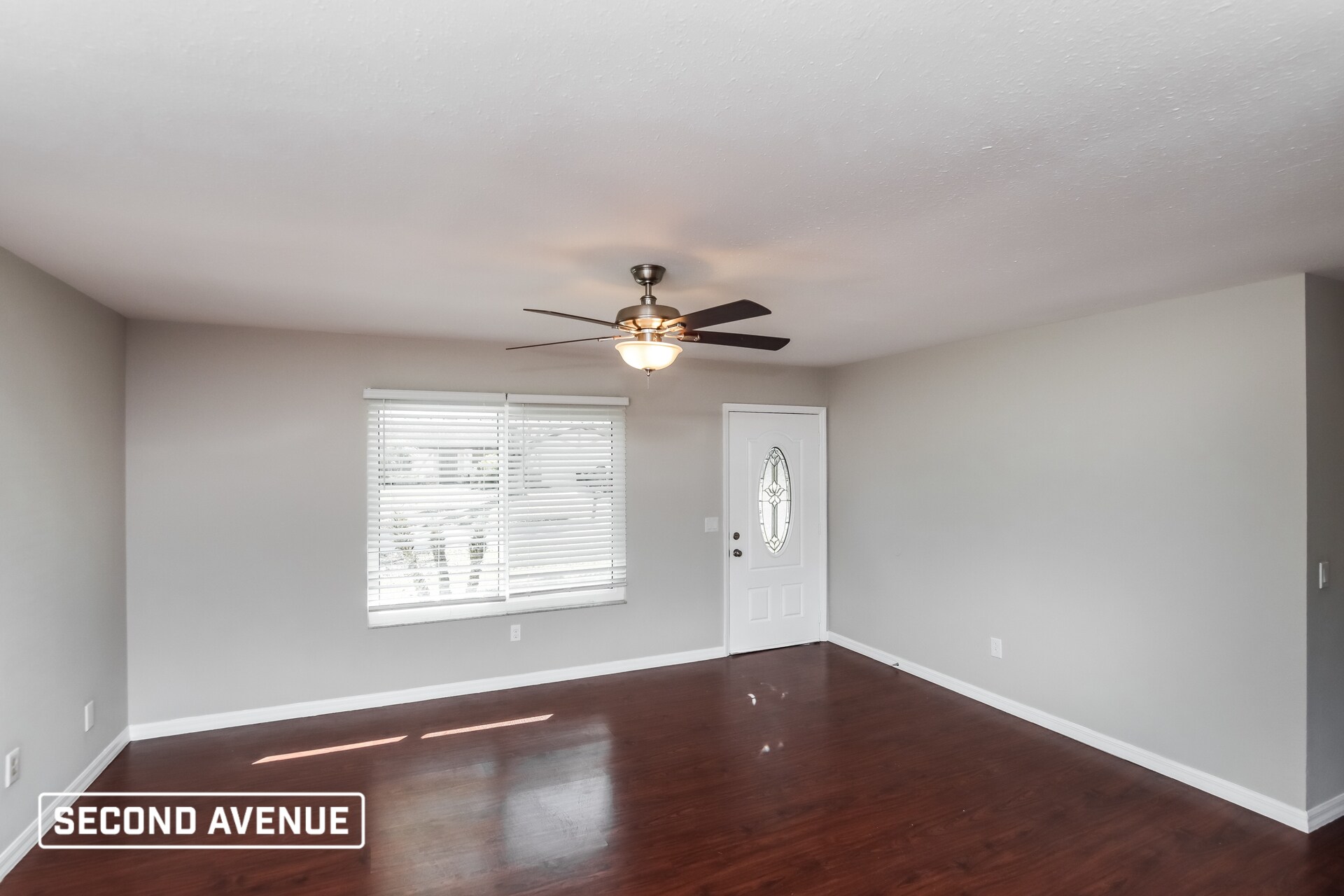 Building Photo - 1581 Neosho St NE