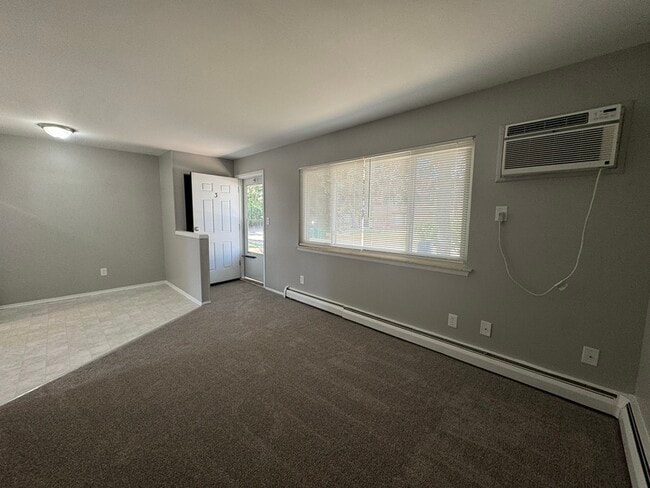 Building Photo - 4059 Longtin Ave