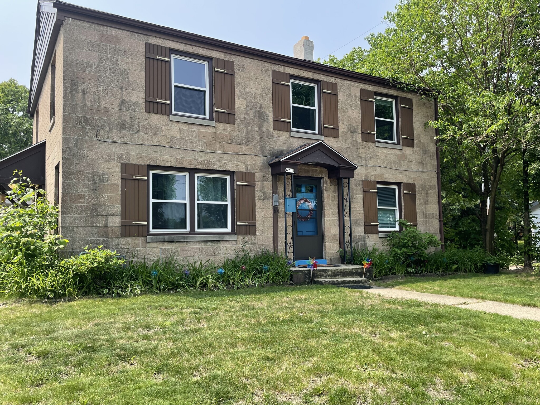 Building Photo - 6713 W Dixon St