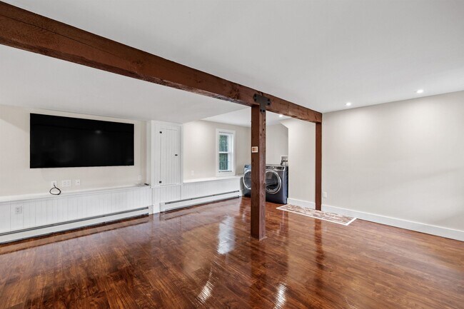 Building Photo - 24 Morrill Rd