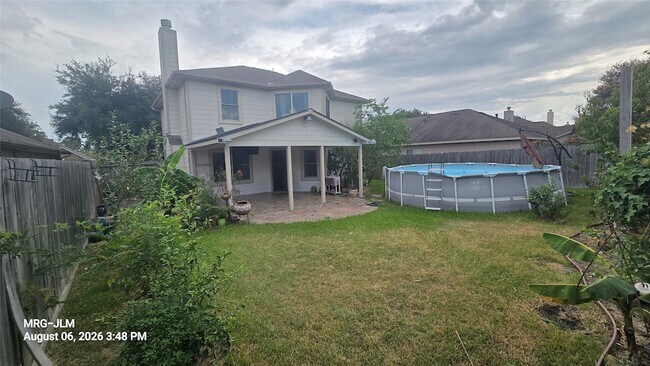 Building Photo - 7239 Foxbrook Dr