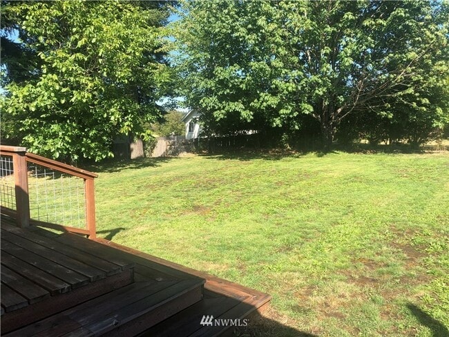 Building Photo - Charming 3 Bedroom Home in Great Tenino Lo...