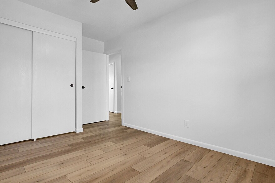 Building Photo - 4895 Drayton Rd