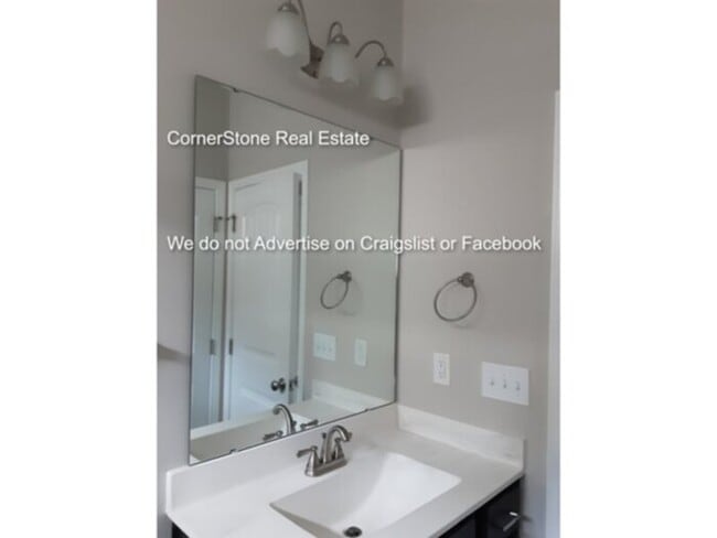 Building Photo - 103 Jude Ct