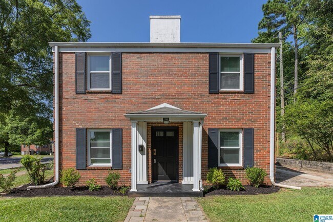 Building Photo - 1700 Valley Ave