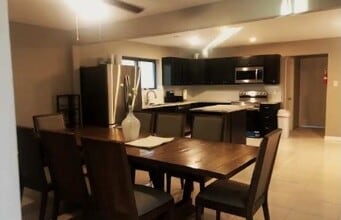 Building Photo - 711 N Hyannis Port St