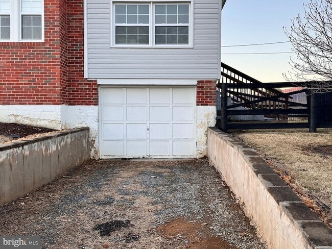 Building Photo - 1558 Zachary Taylor Hwy