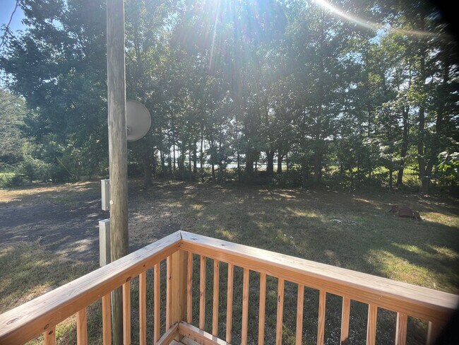 Building Photo - 3 BR 2 Bath 1,280 sq ft singlewide mobile ...