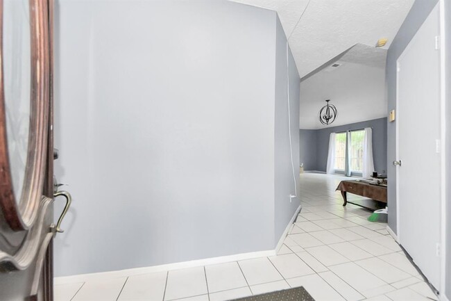 Building Photo - 2638 S Camden Pkwy