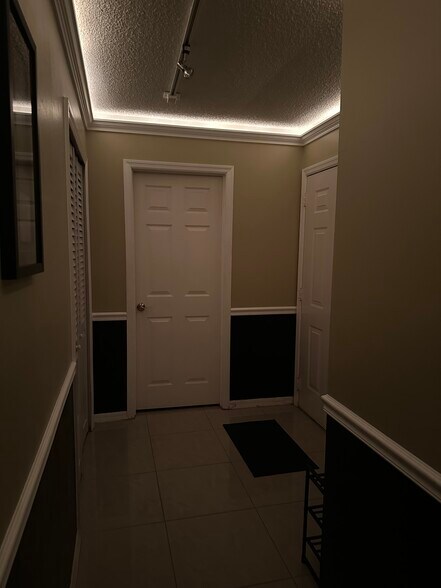 Building Photo - 5807 N Atlantic Ave