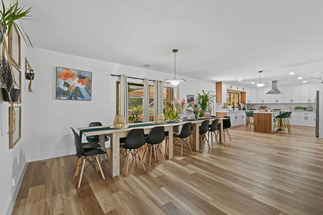 Building Photo - 13014 46th Ct N
