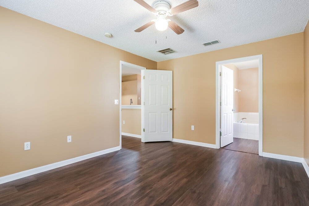 Building Photo - 30400 Pga Dr