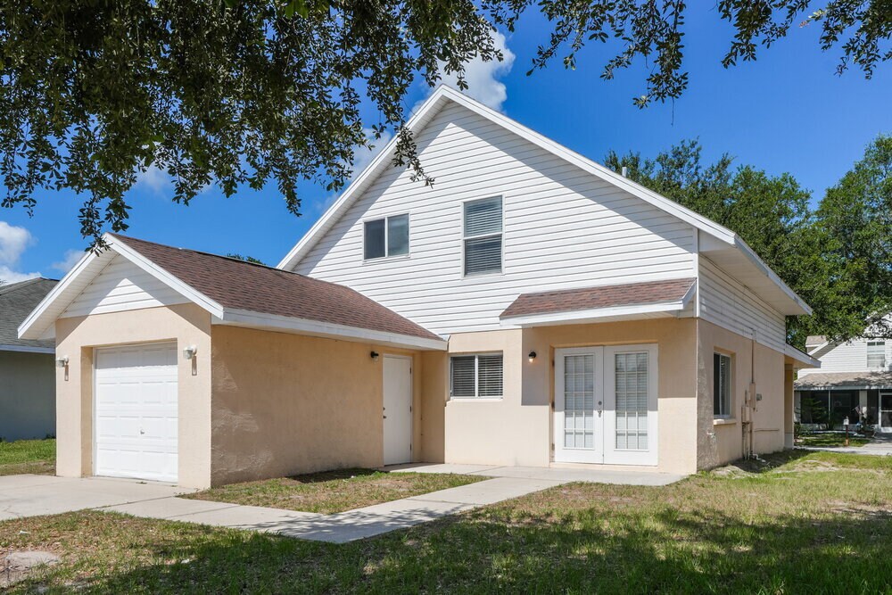 Building Photo - 10334 Summerview Cir