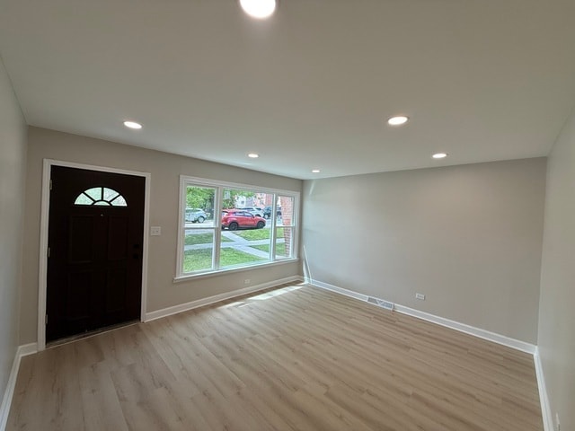 Building Photo - 5321 S Kostner Ave