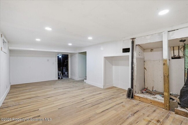 Building Photo - 763 Jackson Ave