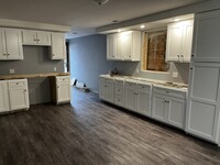 Building Photo - Main Street Lower Apartment