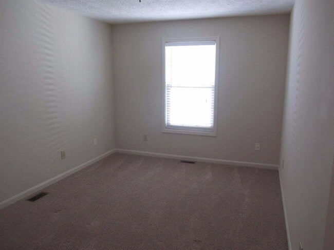Building Photo - 2144 Market Garden Ln