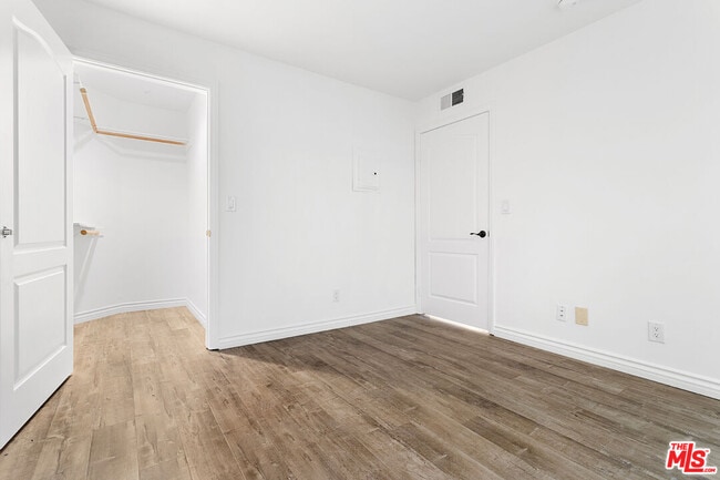 Building Photo - 1255 Federal Ave