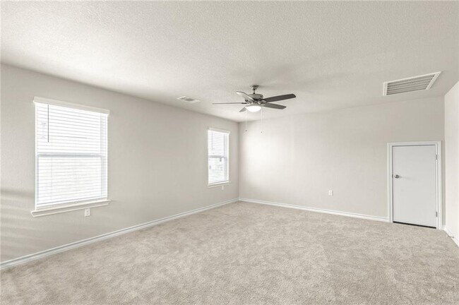 Building Photo - 1607 Denesa Dr
