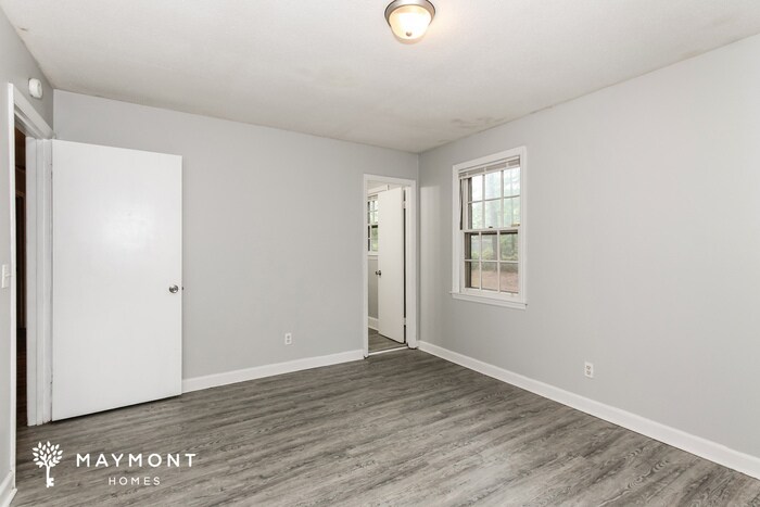 Building Photo - 1808 Laredo Dr