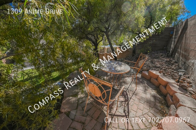 Building Photo - 1309 Anime Dr