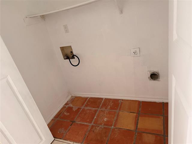 Building Photo - 2150 Courtland Cir