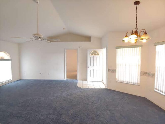 Building Photo - 6589 SW 86th Pl