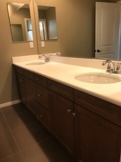 Building Photo - Coming Soon! Stunning 3 level 3/2.5 home l...