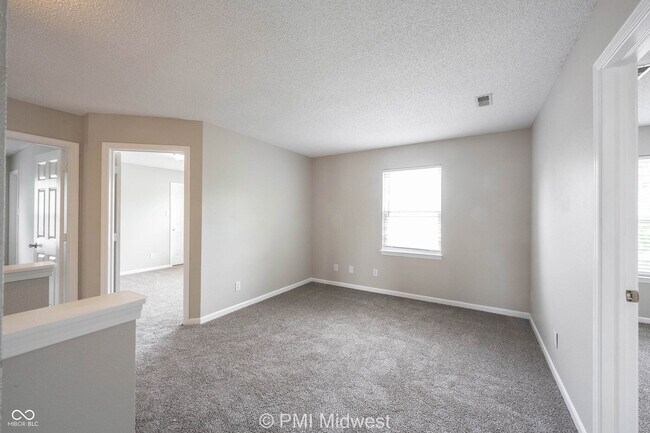 Building Photo - 7623 Hollow Reed Ct