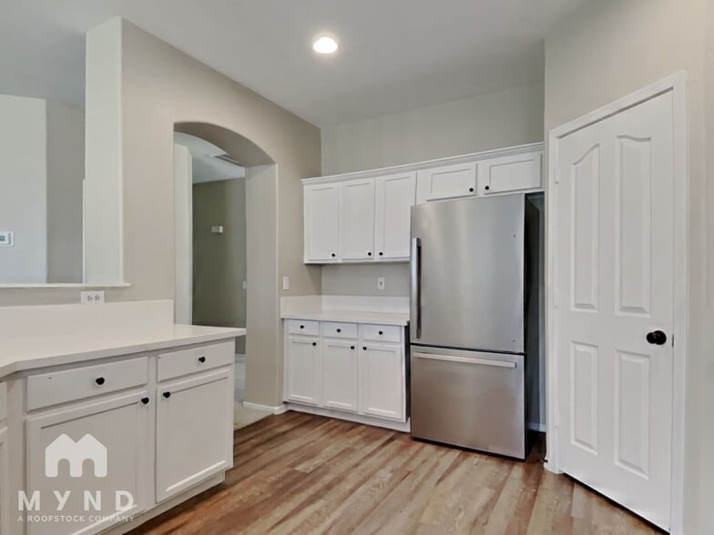 Building Photo - 12937 W Highland Ave