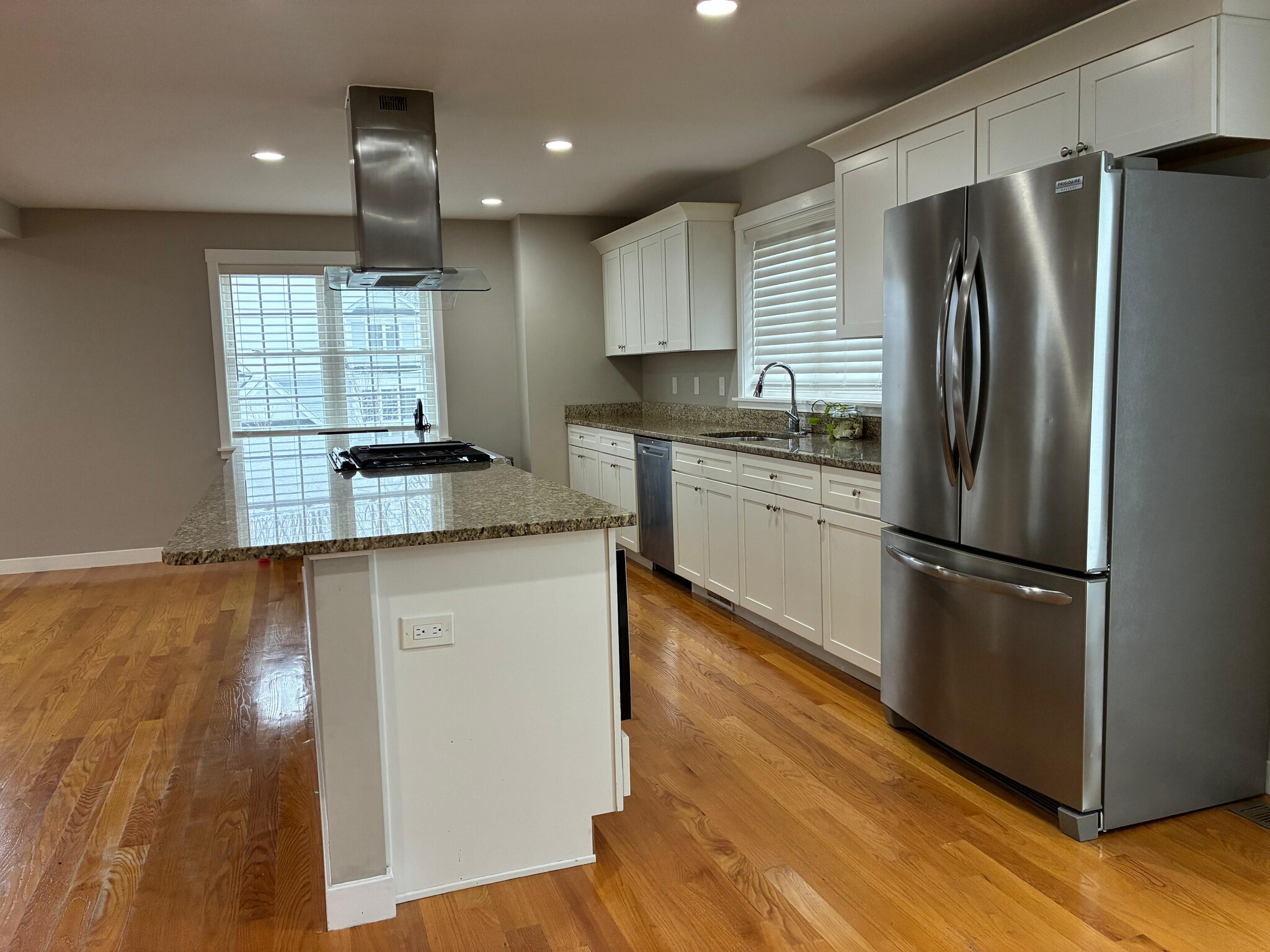 Building Photo - 4 Craftsman Ct