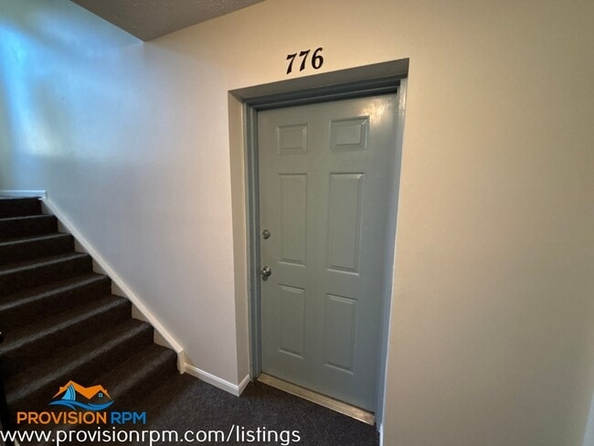Building Photo - 776 Southern Hills Dr