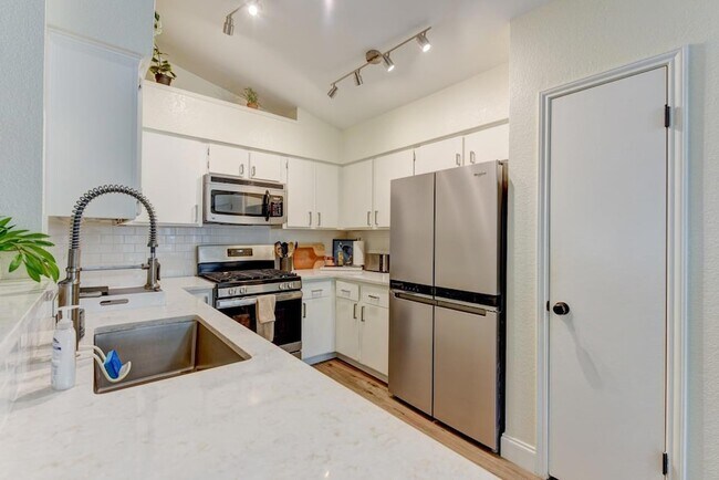 Building Photo - 10503 N Platt River Dr