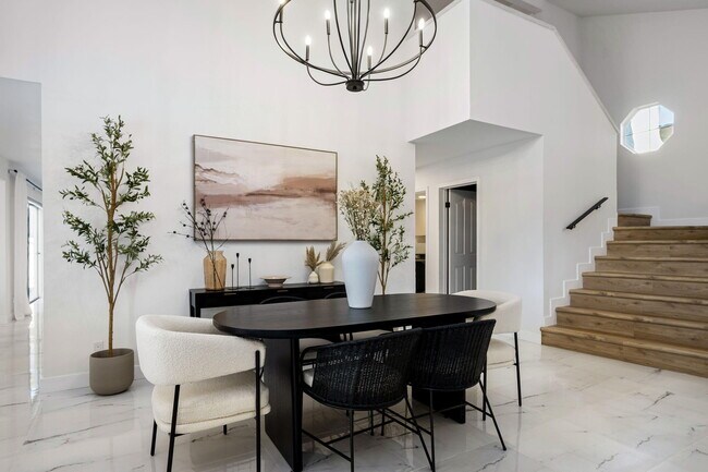 Building Photo - 76817 Manor Ln