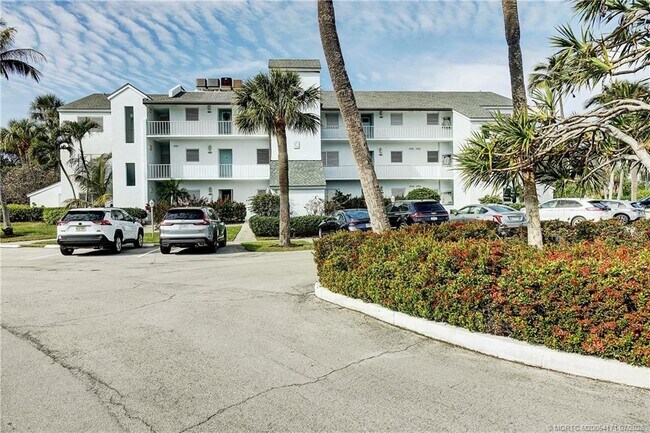 Building Photo - 1550 NE Ocean Blvd