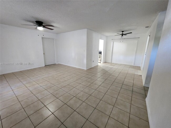 Building Photo - 16311 SW 102nd Ct