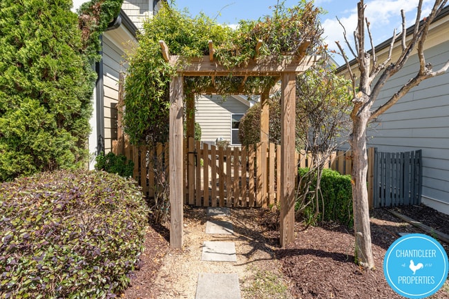 Building Photo - 379 Tobacco Farm Way