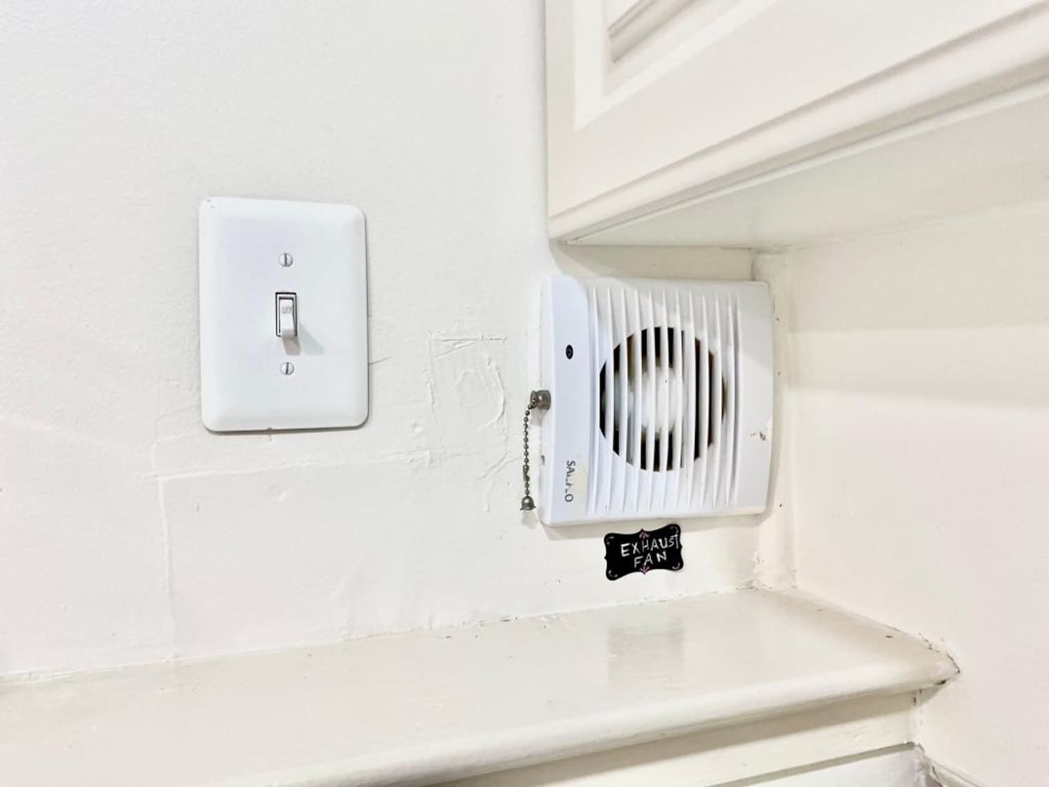 Building Photo - 11874 Sunrise Valley Dr